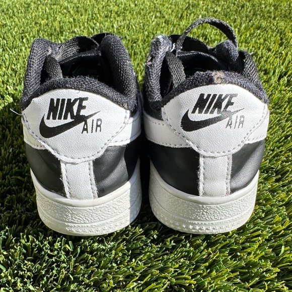Nike Air Force 1 Toddler Size 7.5 - Picture 4 of 8